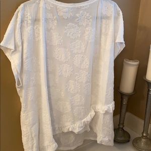 White ruffle back tee blouse from loft sz 20 22